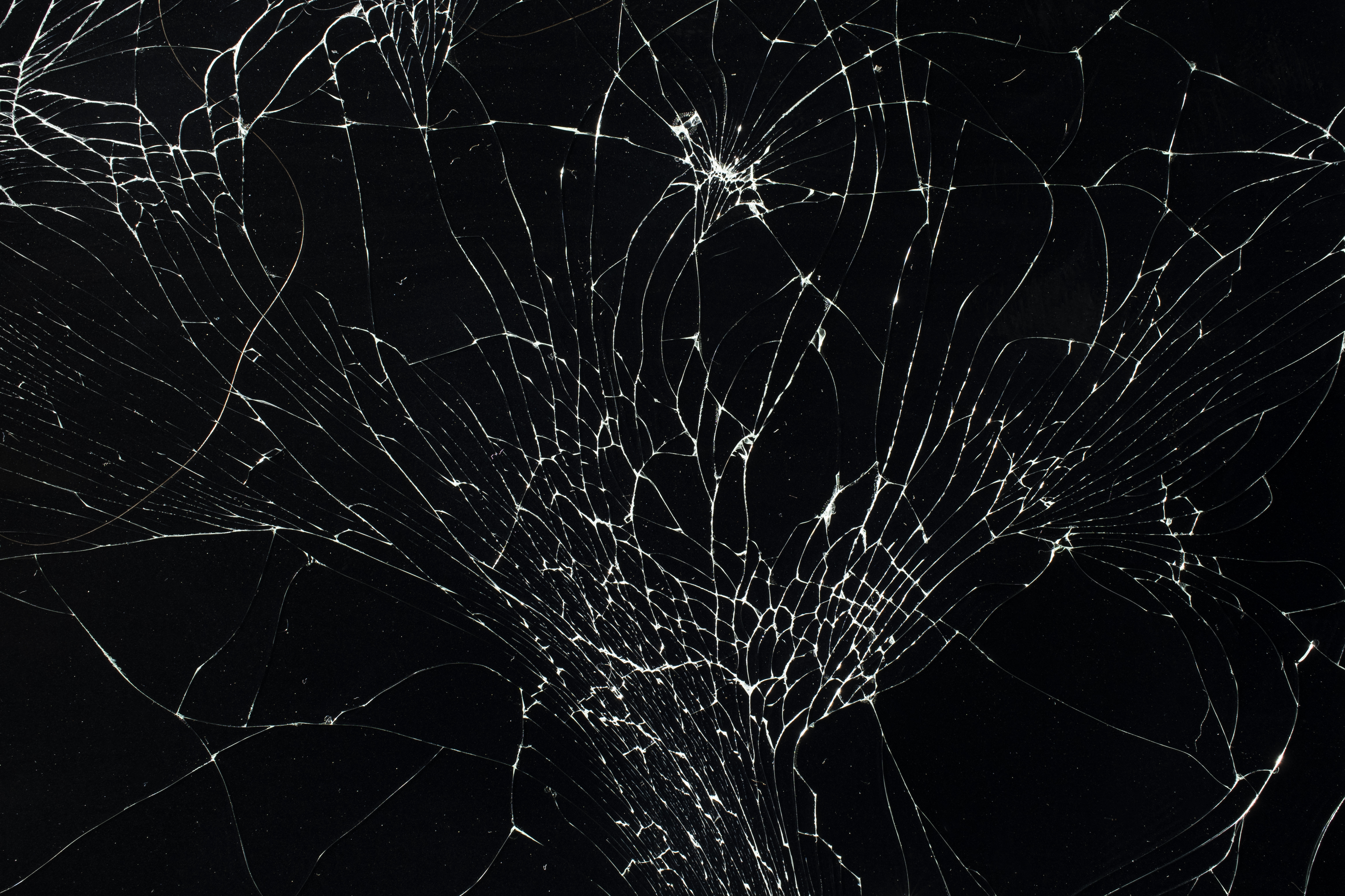 Realistic iPhone 15 Pro Crack